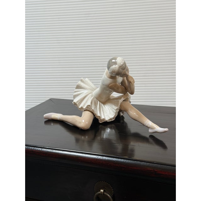 Vincente Martinez for Lladró Death of a Swan Porcelain Figurine, Signed For Sale In San Francisco - Image 6 of 12