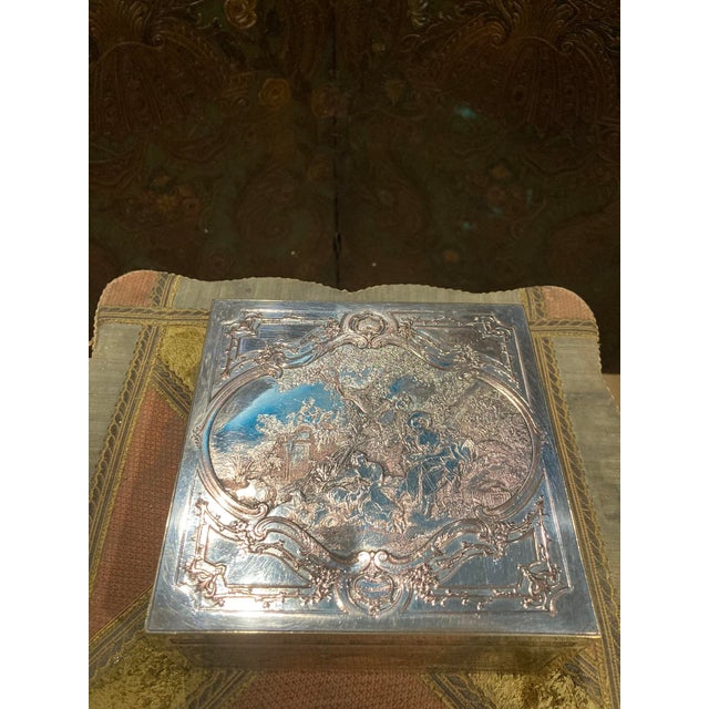 Antique Silver Plated Jewelry Box Le Denicheur by Boucher Engraved by B.Wicker For Sale - Image 14 of 17
