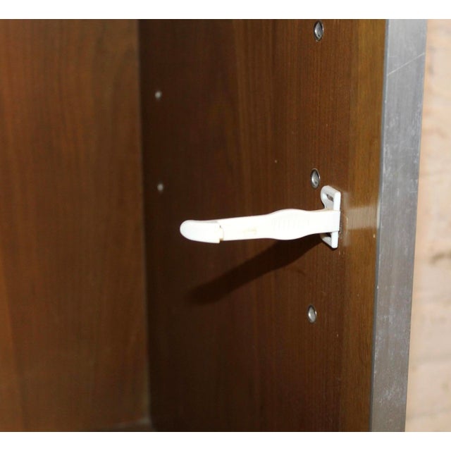 Paul McCobb for Calvin 'Linear' Mid 20th Century Walnut Sideboard For Sale - Image 16 of 17