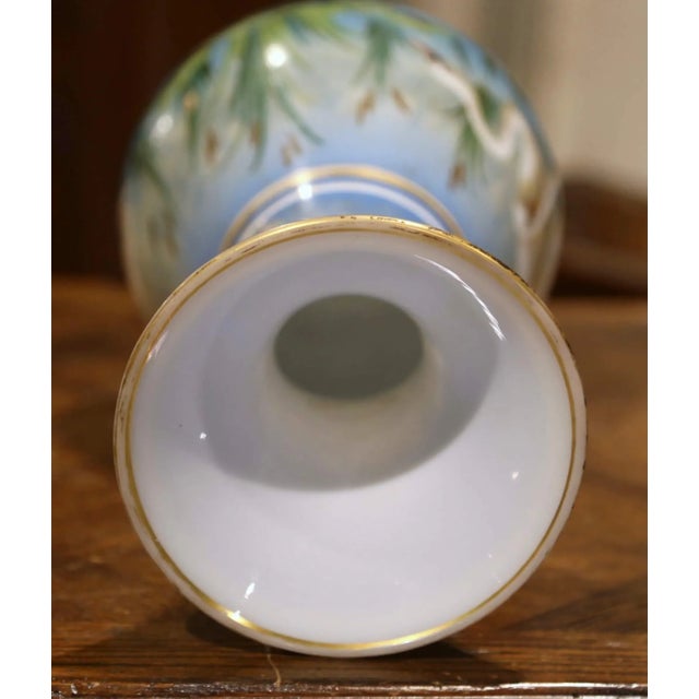 19th Century French Painted and Gilt "Porcelaine De Paris" Vase With Swan Motif For Sale In Dallas - Image 6 of 10