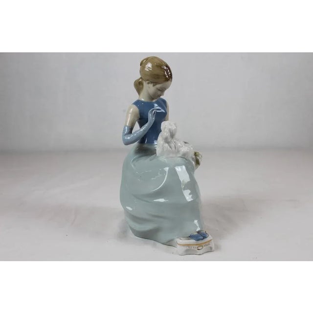 1930s Statuette in Porcelain from Royal Dux, 1930s For Sale - Image 5 of 5
