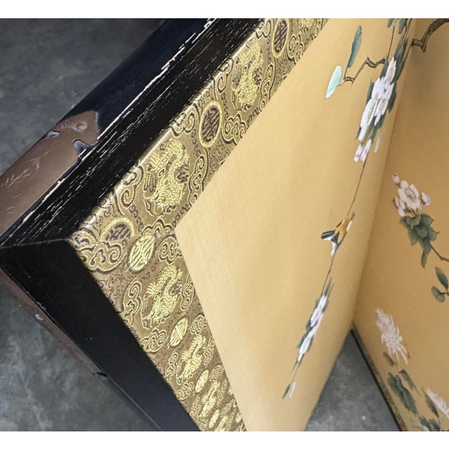 Mid 20th Century Japanese Four-Panel Hand-Painted Silk Byōbu Screen With Birds & Blossoms For Sale - Image 9 of 11