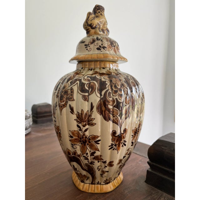 Mid-Century Modern 1940s Plateelbakkerij Zuid-Holland Lidded Vase, Gouda, Netherlands For Sale - Image 3 of 12