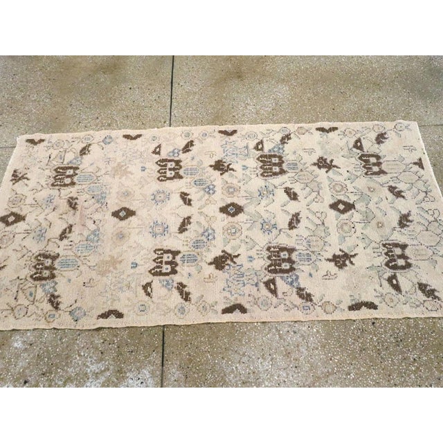 Galerie Shabab Collection Mid-20th Century Turkish Anatolian Throw Rug For Sale - Image 4 of 6