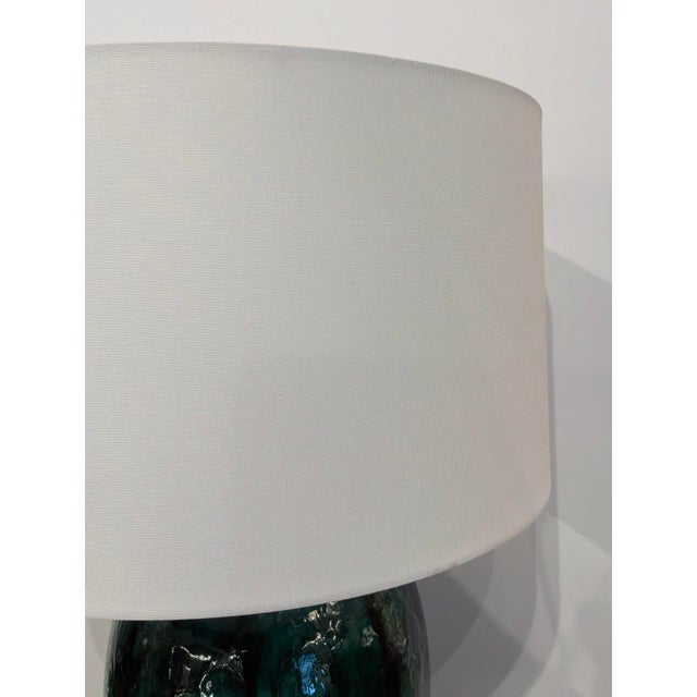 2020s Modern Emerald Drip Glaze Ceramic Ceralene Table Lamp For Sale - Image 5 of 7