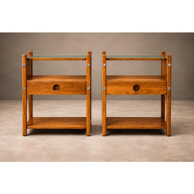 Pair of Sergio Rodrigues “Yara” Side Tables in Freijó Wood with Drawers and Glass Tops, Brazil, 1960s For Sale - Image 14 of 18