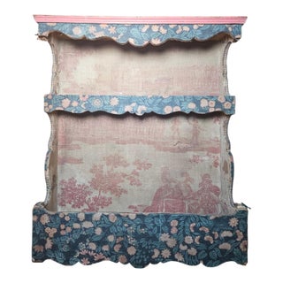 Small French Estanier, With Scalloped Edging and Hand Painted Trim For Sale