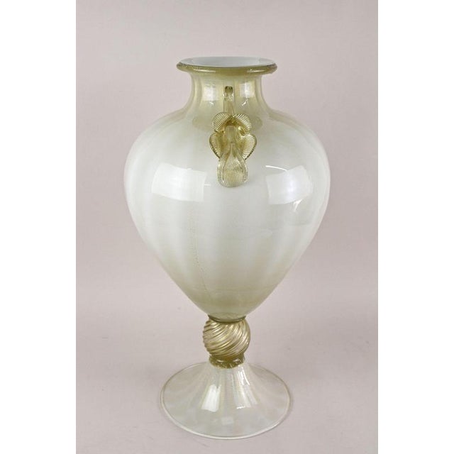 2000 - 2009 Murano Amphora Vase attributed to Gabbiani Venice, Italy, 2000s For Sale - Image 5 of 18