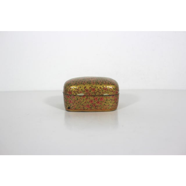 Paper Hand Painted Vintage Kashmir Lacquered Trinket Box For Sale - Image 7 of 9