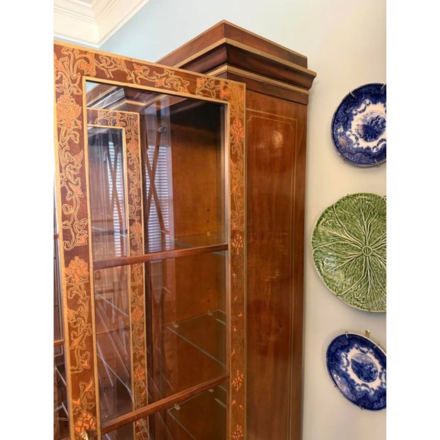 Brown Vintage Drexel Heritage Et-Cetera China Cabinet/Breakfront For Sale - Image 8 of 11
