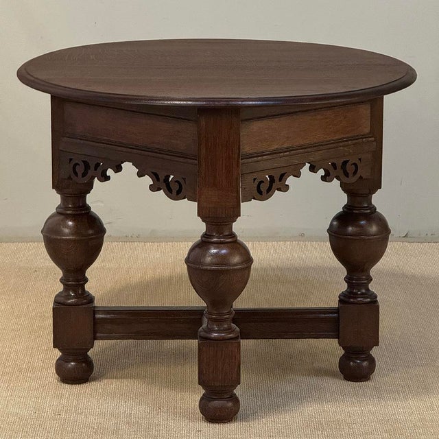 Wood 19th Century English Oak Gateleg Drop Leaf Occasional Table For Sale - Image 7 of 18