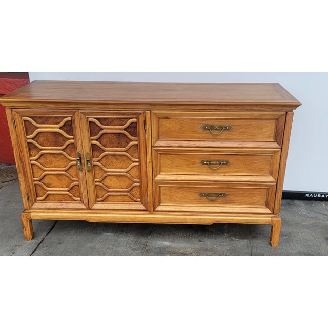 1960s Hollywood Regency Boho Thomasville Shalimar Credenza Small Pecan For Sale - Image 12 of 12
