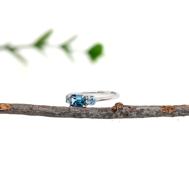 Dainty East West London Blue Topaz Ring W Blue Diamond Accents in 14k White Gold, Size 6.75 For Sale - Image 4 of 6