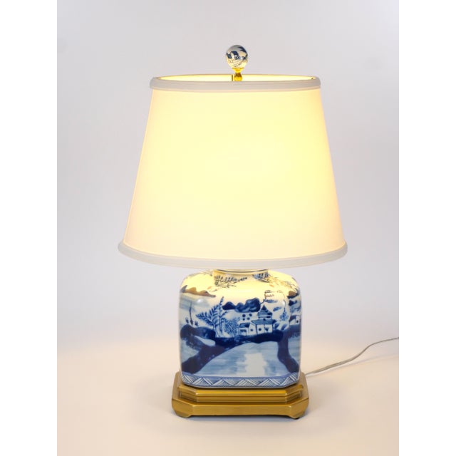 Blue 20th Century Blue / White Chinoiserie Porcelain Wood Base Pair of Table Lamps - Pair For Sale - Image 8 of 10