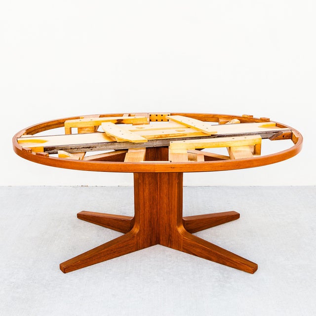 1960s Iconic Dyrlund Lotus Flip-Flap Oval Dining Table in Teak, Danish Mid Century Modern For Sale - Image 12 of 18