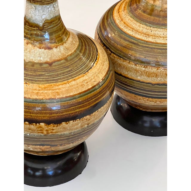 Pair 1960s Nova of California Hand-Thrown Ceramic Lamps With Earth-Tone Stripes For Sale In San Francisco - Image 6 of 10