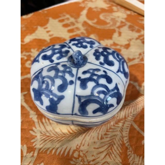 1970s 1970s Blue and White Pumpkin Style Ceramic Box For Sale - Image 5 of 5