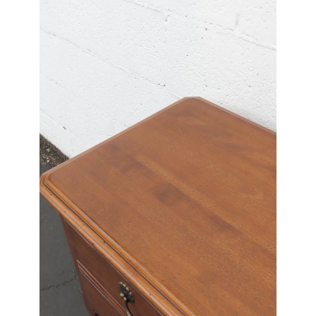 Ethan Allen French Distressed Nightstand End Side Table 6429 For Sale - Image 14 of 18