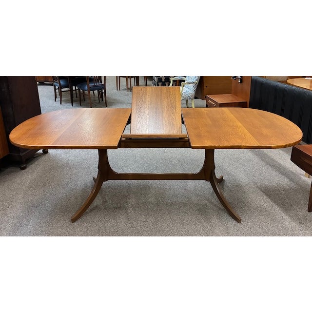 Wood Extending Teak Oval Dining Table on Double Pedestal Base. Uk c.1960 For Sale - Image 7 of 12