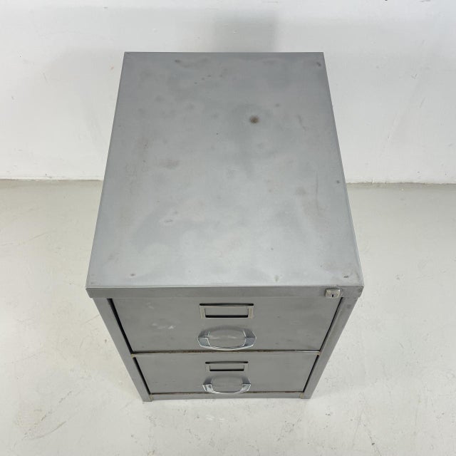 Two-Drawer Filing Cabinet in Polished Steel For Sale - Image 5 of 9