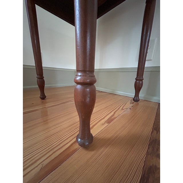 Early American Drop-Leaf Side or Lamp Table, Work Table, Pembroke Style For Sale - Image 4 of 7