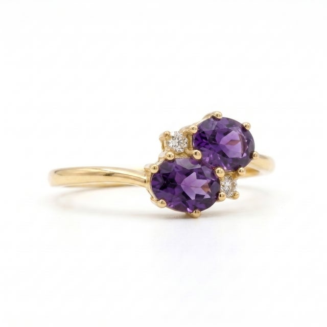Contemporary Amethyst "Toi Et Moi" Gemstone Ring – Gold Vermeil Two-Stone Promise Ring Us 7 For Sale - Image 3 of 3