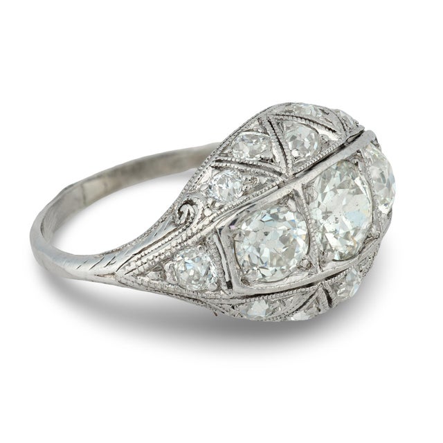 1910s Edwardian 1.50 Carat Old European Cut Diamond Platinum Ring, Size 6 For Sale - Image 4 of 8