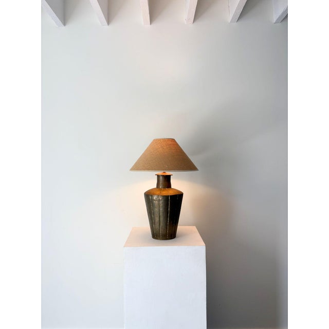 Mid-Century Modern Mid-Century Modern Brass Table Lamp with Panelled Body, 1950 For Sale - Image 3 of 10