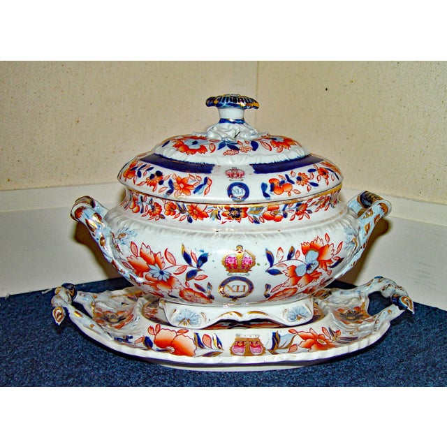 Early 19th Century Hicks & Meigh Imari Ironstone Armorial Sauce Tureens and Stands, Pair - 4 pcs For Sale - Image 4 of 6