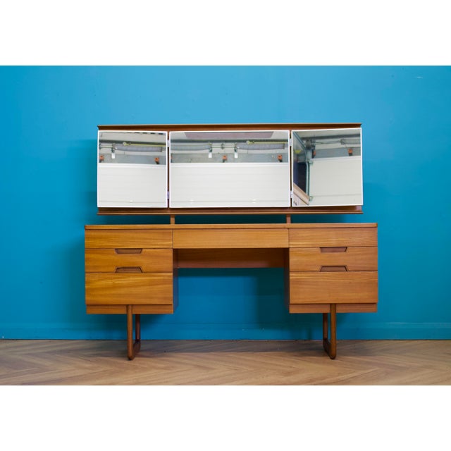 Vintage Teak Dressing Table from Uniflex, 1960s For Sale - Image 4 of 12