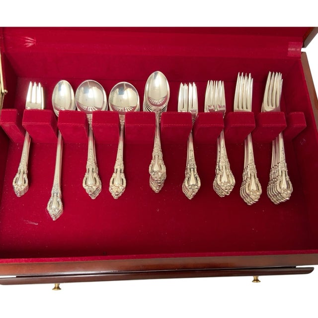 Modern 1950s Modern Lunt Eloquence Sterling Silver 62-Piece Estate Flatware Service With Fitted Chest For Sale - Image 3 of 5