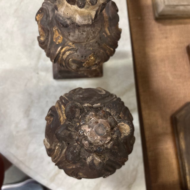 18th Century Pair of 18th Century Wood-Carved Italian Urns For Sale - Image 5 of 12