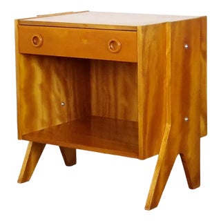 Vintage Commode in Oak For Sale