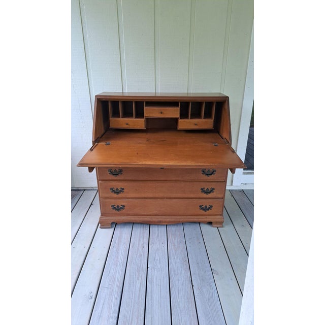 Chippendale Antique Gov Winthrop Drop Front Secretary Desk Maple 4 Drawer Slant Front Chippendale Style For Sale - Image 3 of 13