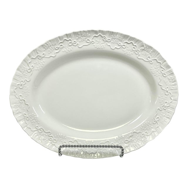 1989 Vintage English Americana Wedgwood for Ralph Lauren Le Blanc Claire Dinnerware Serving Platter For Sale