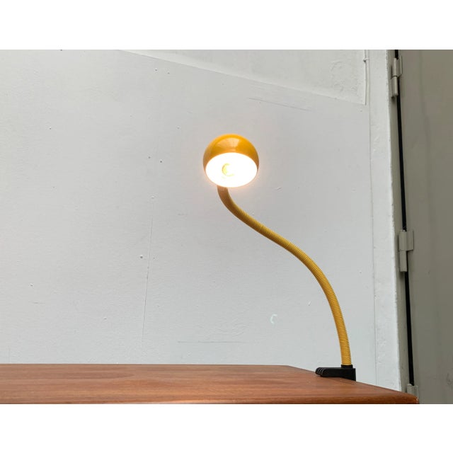 Vintage Italian Space Age Hebi Table Lamp by Isao Hosoe for Valenti Luce For Sale - Image 6 of 18