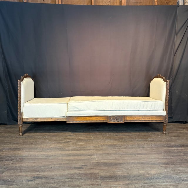 Antique French Louis XVI Carved Walnut Expandable Daybed and Settee For Sale - Image 12 of 13