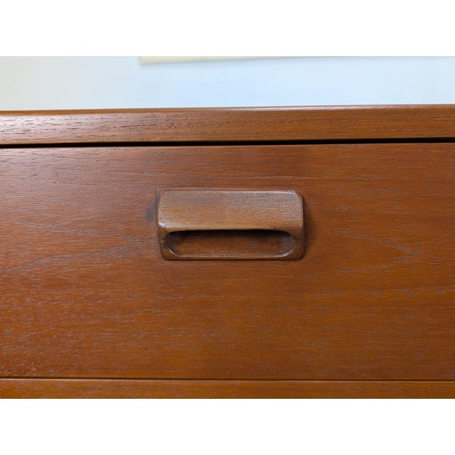 1960s Danish Modern 4-Drawer Teak Chest by Borge Mogensen for Povl Dinesen, Denmark For Sale - Image 9 of 15