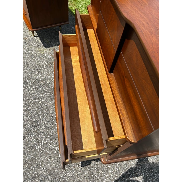 Mid Century United Long Dresser and Tall Boy For Sale - Image 11 of 12