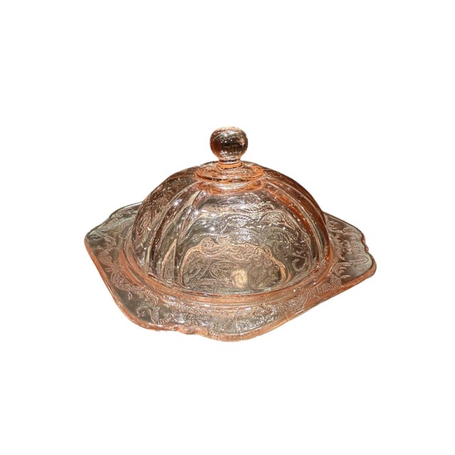 In excellent condition offering a covered butter dish in pink depression glass. Pattern: Madrid (originally by Federal...
