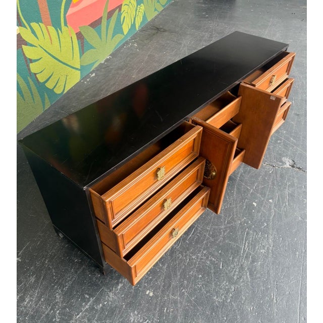 Hollywood Regency Chinoiserie Niner For Sale - Image 14 of 16