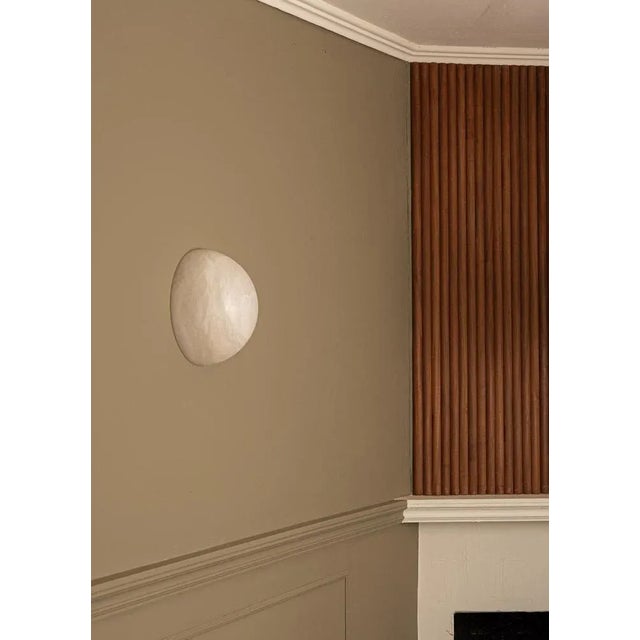 Havano White Alabaster Wall Sconce by Simone & Marcel For Sale - Image 4 of 7