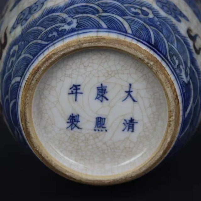 Chinese Vintage Ceramic Pot,Chinese Qing Dynasty Kangxi Marked Blue and White Porcelain Jar Hand Painted Cloud and Dragon Pattern For Sale In Seattle - Image 6 of 7