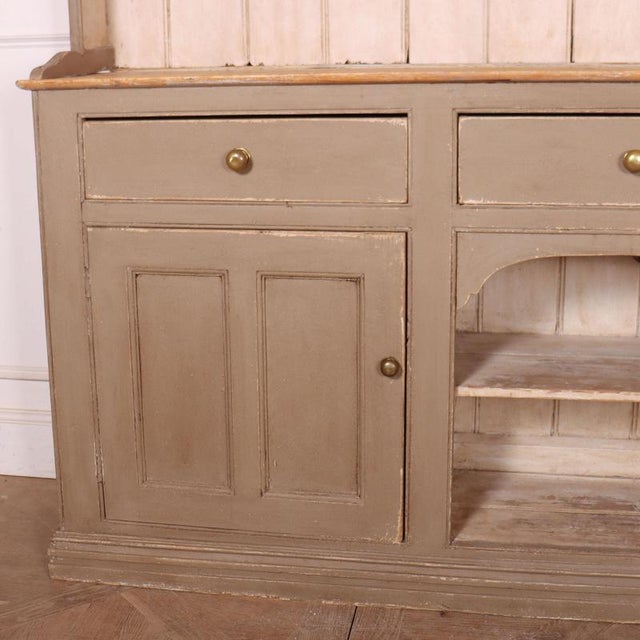 Large Country House Dresser in Pine For Sale - Image 4 of 12