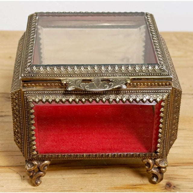 Early 20th Century Vintage Ormolu Brass Beveled Glass Jewelry Casket For Sale - Image 5 of 11