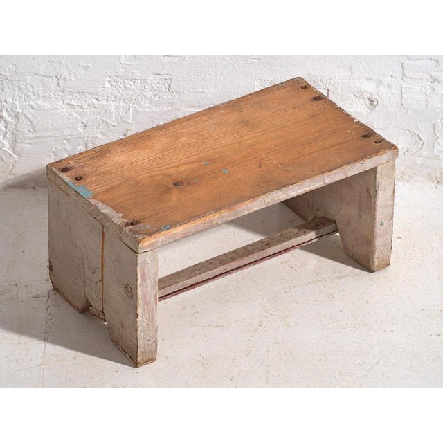 Antique low stool with white patina (c.1920) Dimensions: Width: 37 cm Depth: 19 cm Height: 17 cm Style: Primitive...