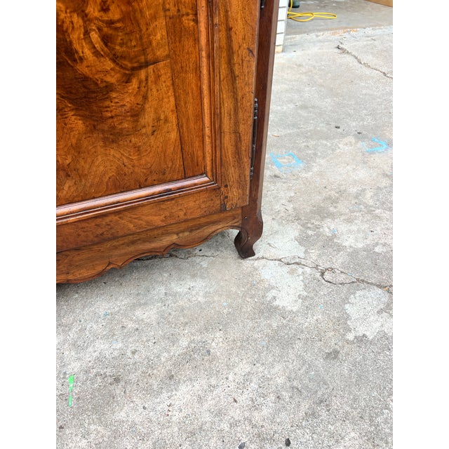 French Provincial French 18th Century Louis XV Provincial Two Door Walnut Buffet For Sale - Image 3 of 12