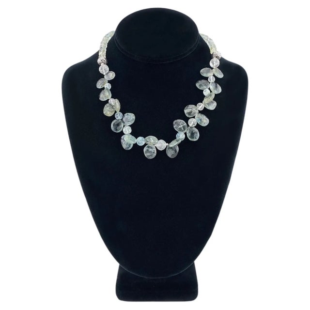 Aquamarine and Sterling Silver Laurel Garland Necklace For Sale - Image 4 of 5