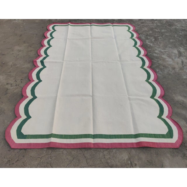 Handmade Cotton Vegetable Dyed Scalloped Edge Rug Cream With Green and Raspberry Pink Border - 6x9 For Sale - Image 11 of 11