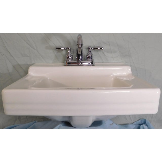 1960s 1963 Vintage Standard Sanitary Manufacturing Company Wall-Mounted Porcelain Sink For Sale - Image 5 of 17
